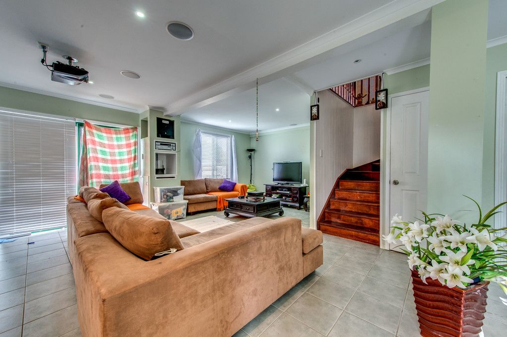 53 Russell Street, Silkstone, QLD 4304
