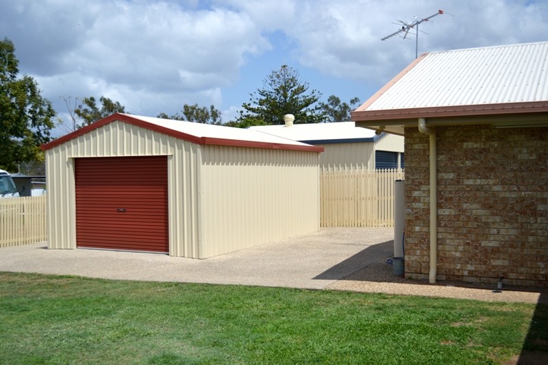 11 Warner Avenue, NORMAN GARDENS, QLD 4701