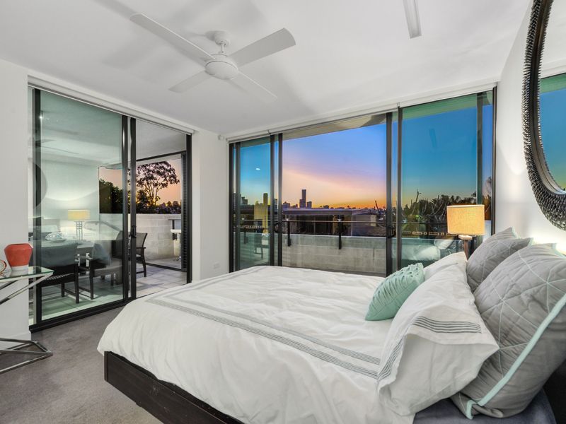 313/90 Wynnum Road, Norman Park, QLD 4170