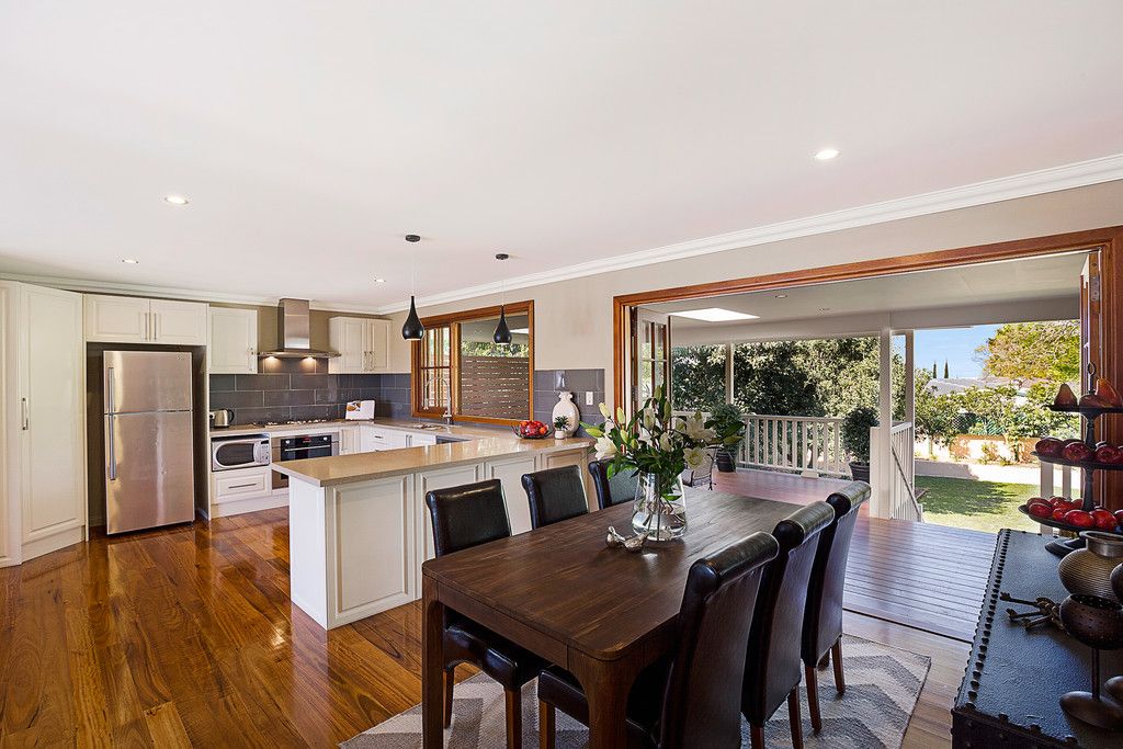 28 Stuart Street, Mount Lofty, QLD 4350