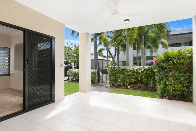 12/12 Oyster Court, Trinity Beach, QLD 4879