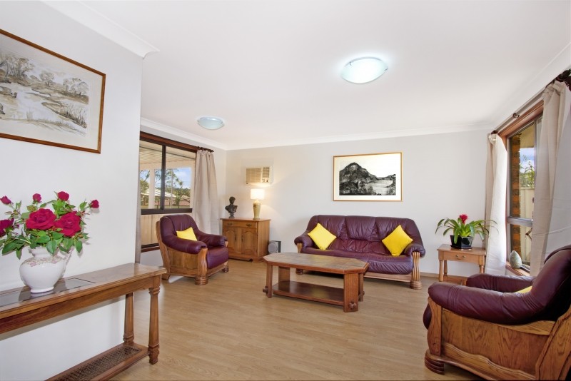 68 Kingfisher Avenue, Bossley Park, NSW 2176