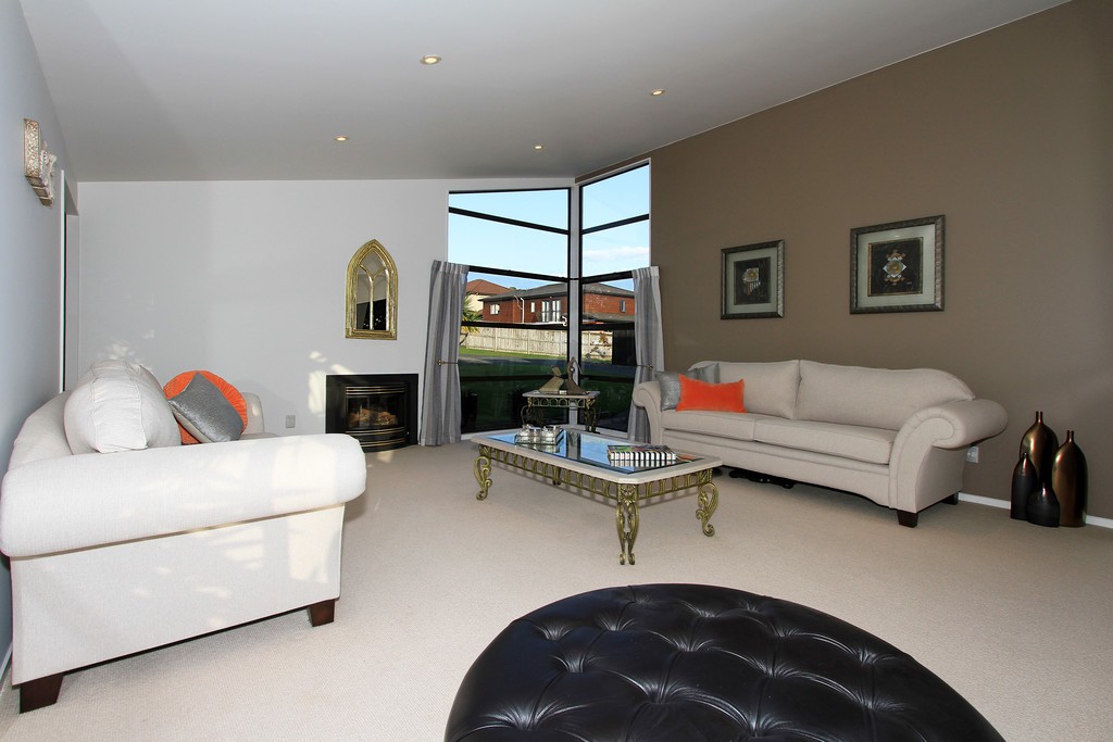 22 Glen Bay Close, Pinehill, North Shore City