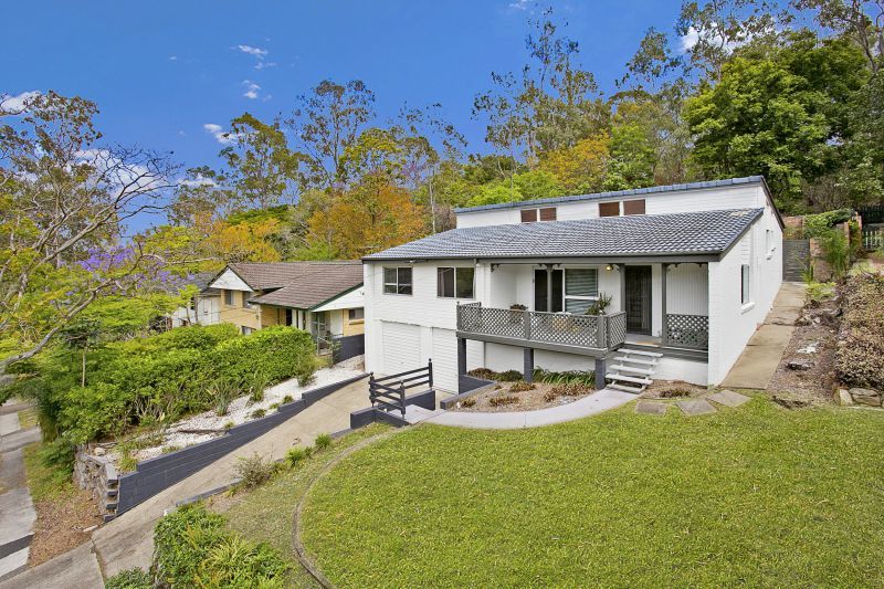 9 Fallbrook Street, Kenmore QLD 4069