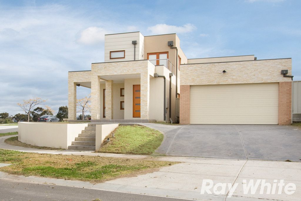6 Shoalhaven Drive, Caroline Springs, VIC 3023
