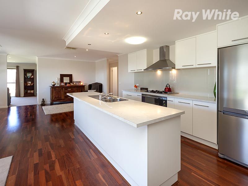 7 Lawson Circuit, LAVINGTON, NSW 2641