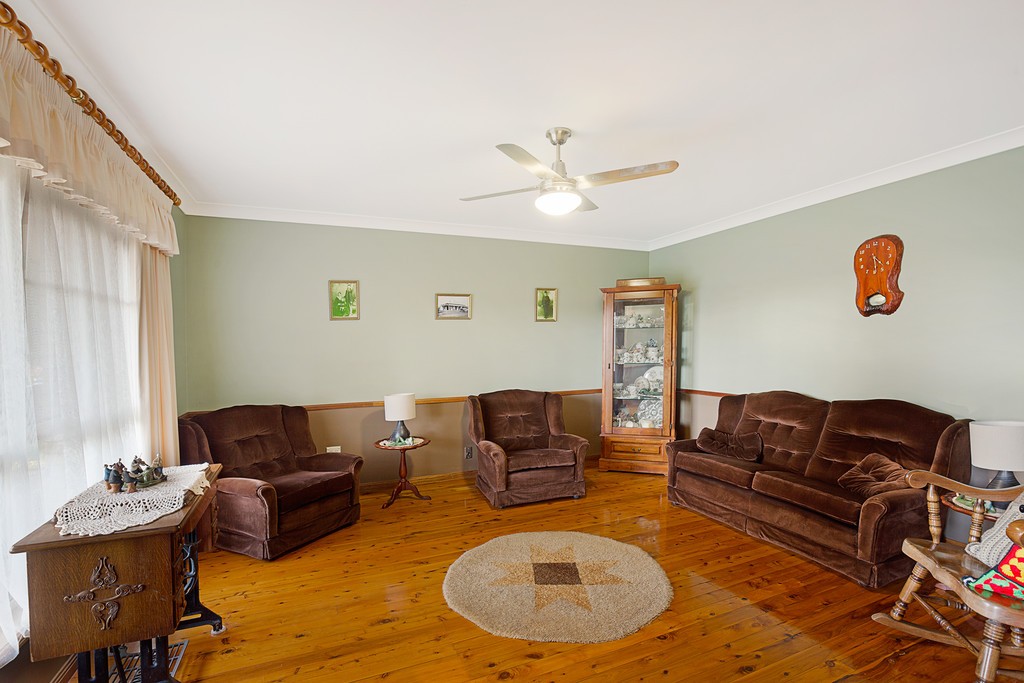 418 Mackenzie Street, Middle Ridge, QLD 4350