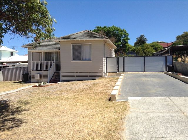 18 Harriott Street, Willagee, WA 6156
