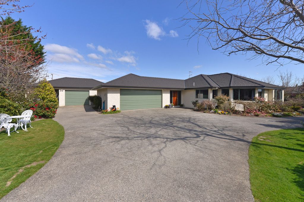 19 Aratia Way, Richmond, Tasman District