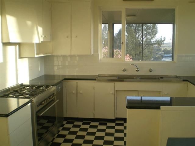 21 Beauty Point Avenue, Turvey Park, NSW 2650