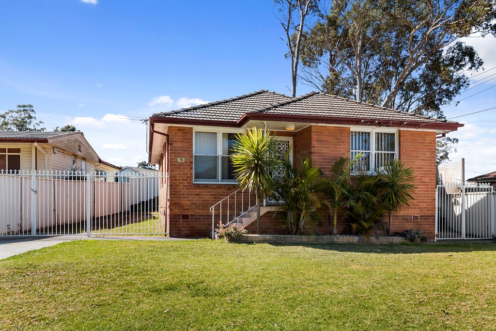 16 Dalkeith Street, Busby NSW 2168