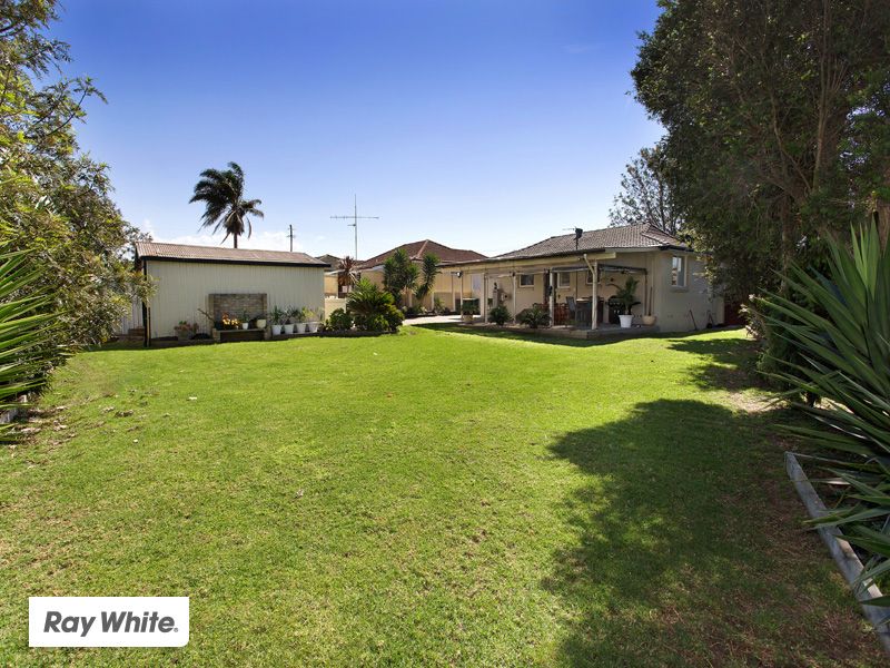 1 Ulster Avenue, Warilla, NSW 2528