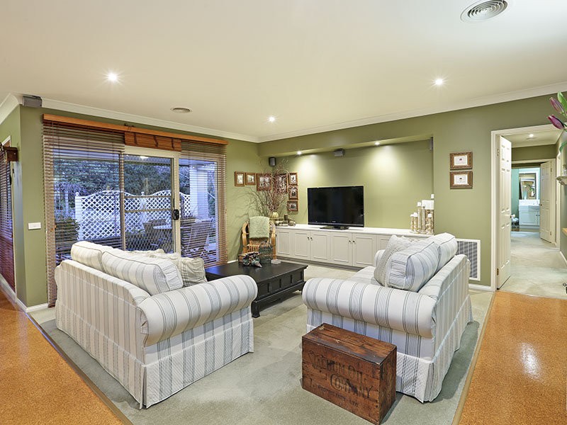 4 Lascelles Place, Highton, VIC 3216