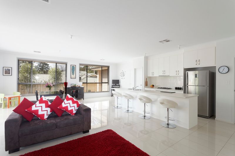 1B Horseshoe Drive, Aberfoyle Park, SA 5159