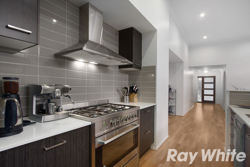 11 Illawarra Way, Pakenham, VIC 3810