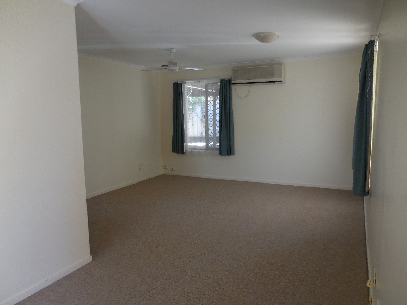 52 Duncan Street, Collingwood Park, QLD 4301