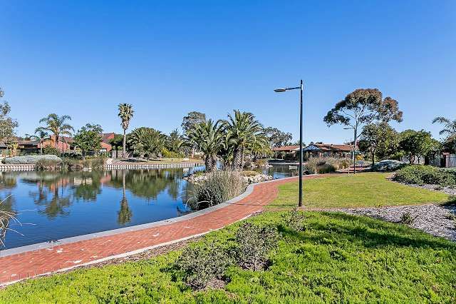 2/7 Moorea Avenue, West Lakes, SA 5021