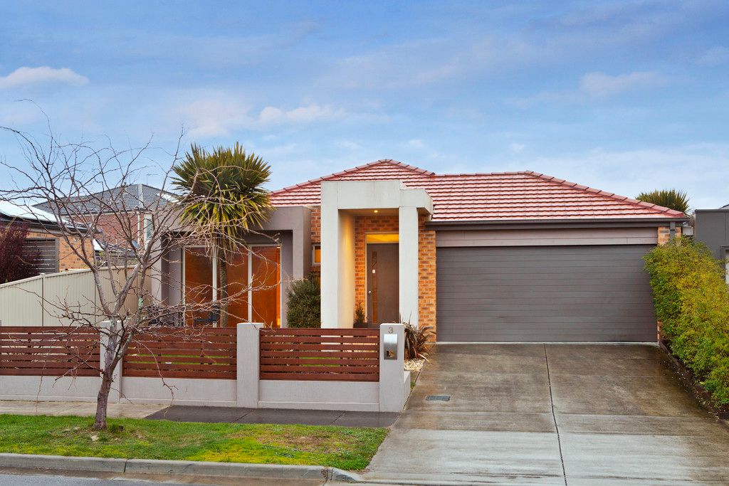 3 Belmar Crescent, Canadian, VIC 3350