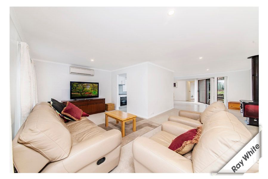 6 Hirst Place, Giralang, ACT 2617