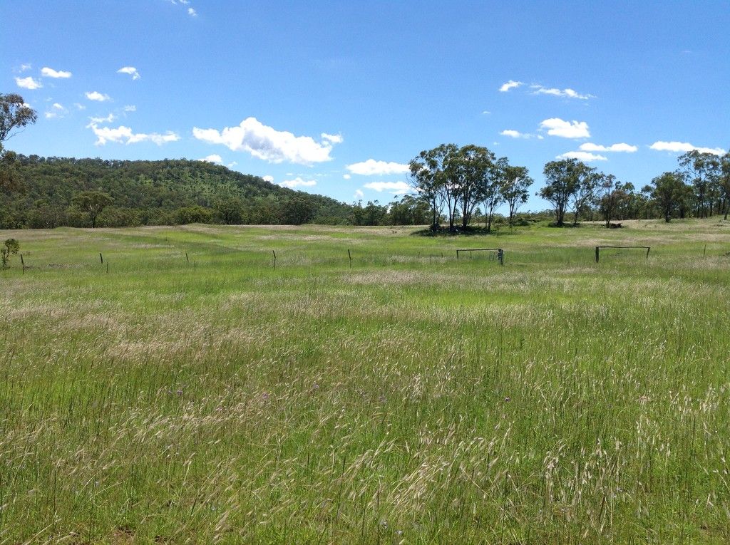 372 Gilmore Road, Upper Pilton, QLD 4361
