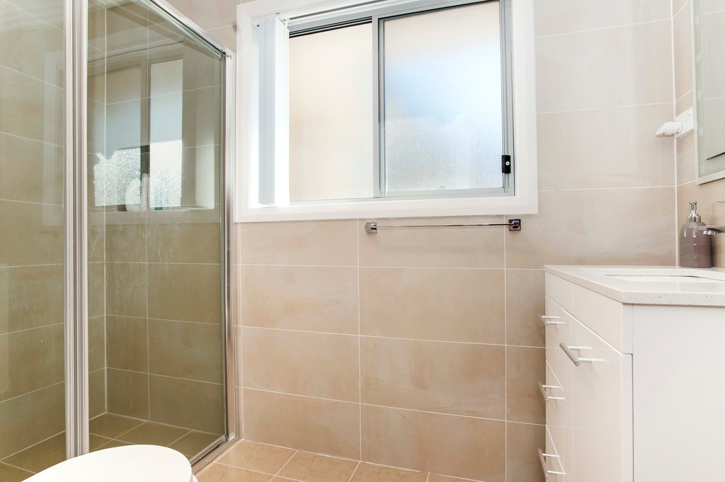 2a Kokoda Place, Bossley Park, NSW 2176