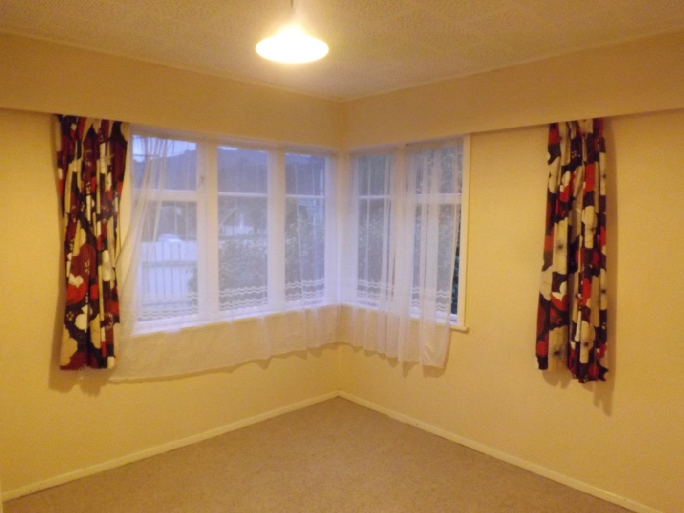 1 Rowe Parade, Wainuiomata, Lower Hutt City