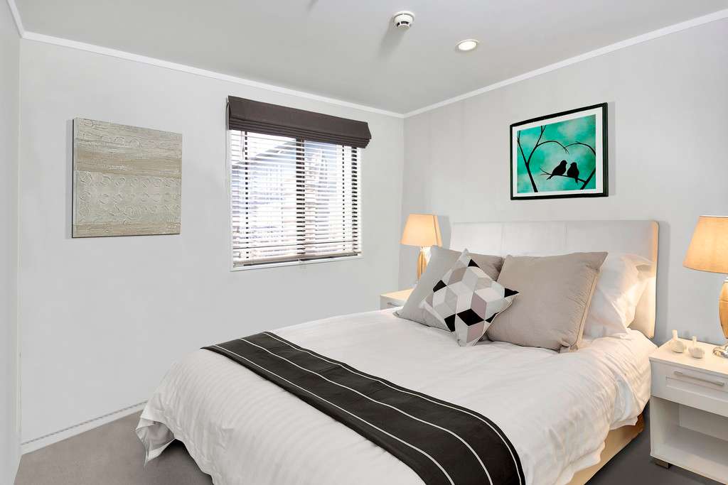 184 Symonds Street photo 4