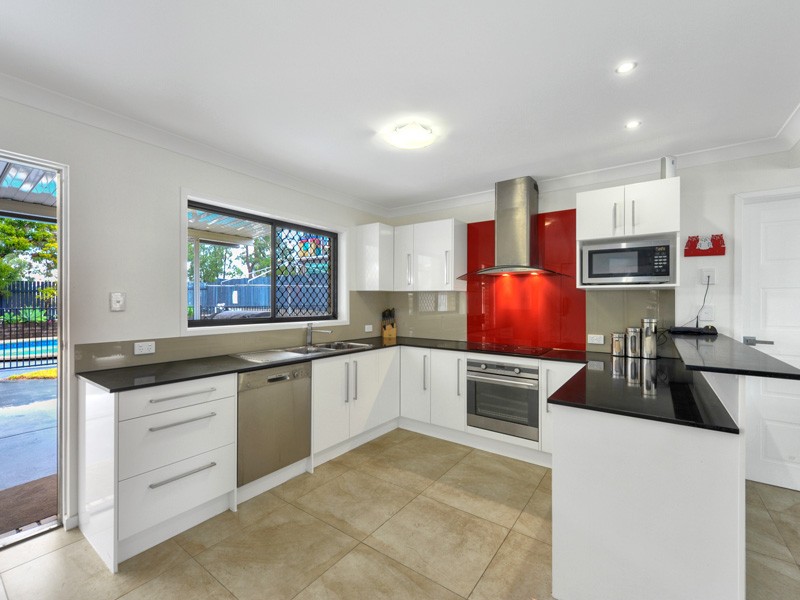 170 Trouts Road, Stafford Heights, QLD 4053