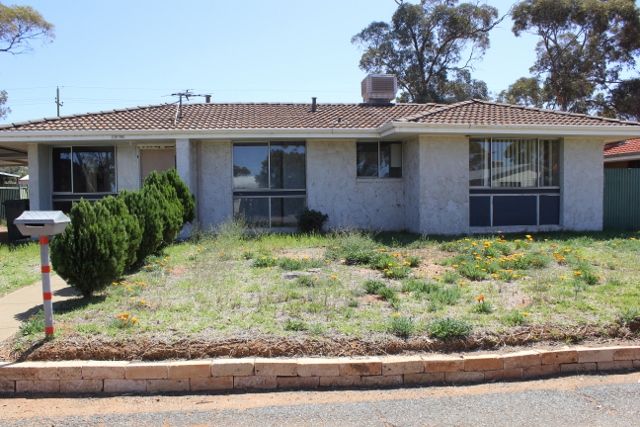 28 Maculata Street, Kambalda West WA 6442