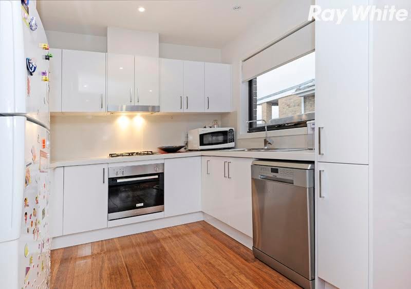1/147 Purinuan Road, Reservoir, VIC 3073