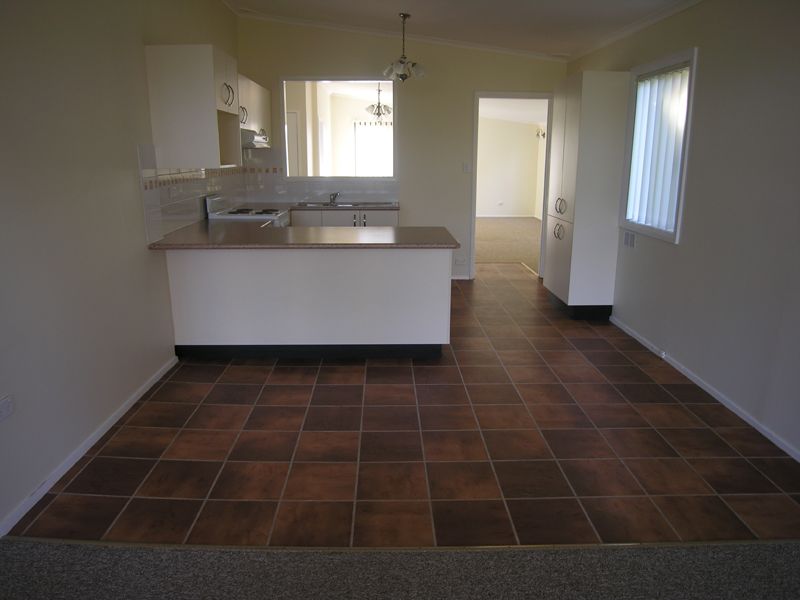 2/9 Erudgeree Street, Budgewoi, NSW 2262