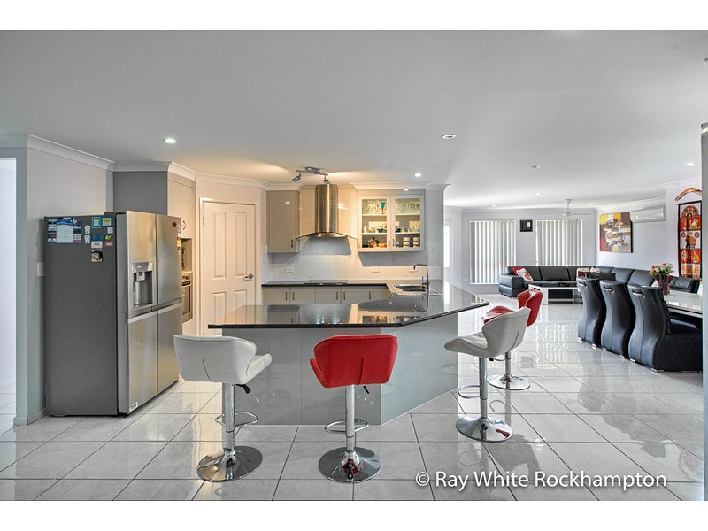 87 Bramble Street, Norman Gardens, QLD 4701