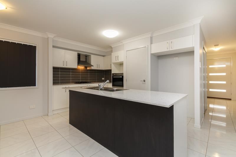 12 Capuchin Close, Dakabin, QLD 4503