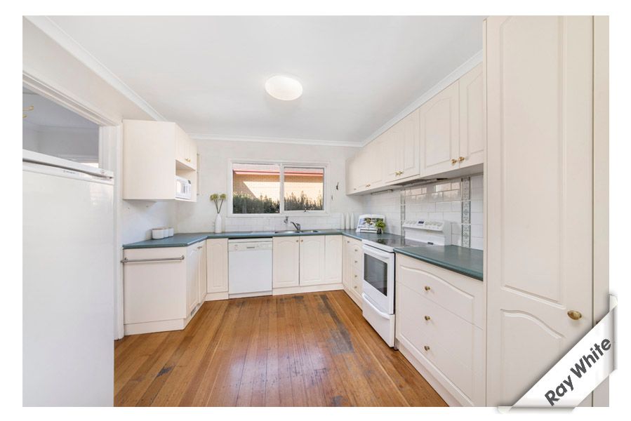 5 Belconnen Way, Weetangera, ACT 2614