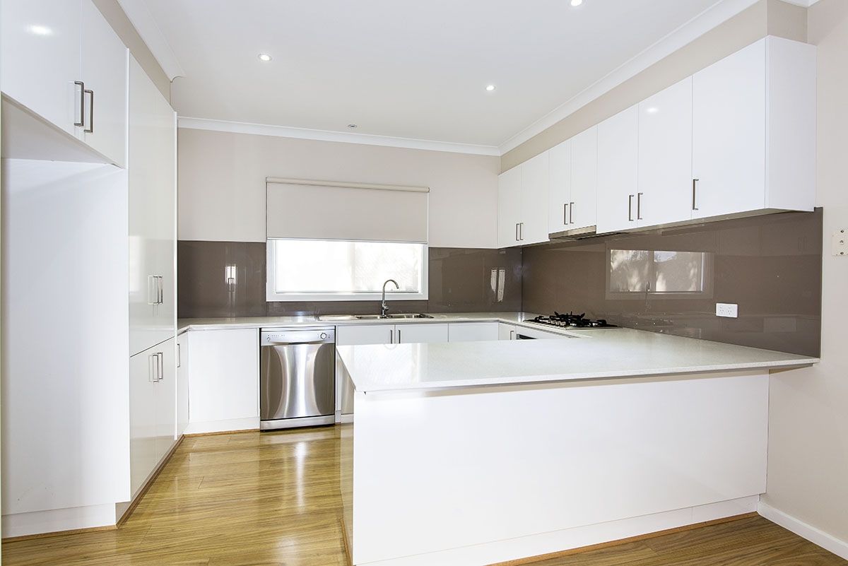 1 Farnham Crescent, Mill Park, VIC 3082