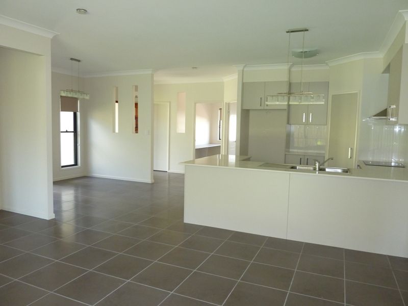 79 Plantation Rise Drive, Woombye, QLD 4559