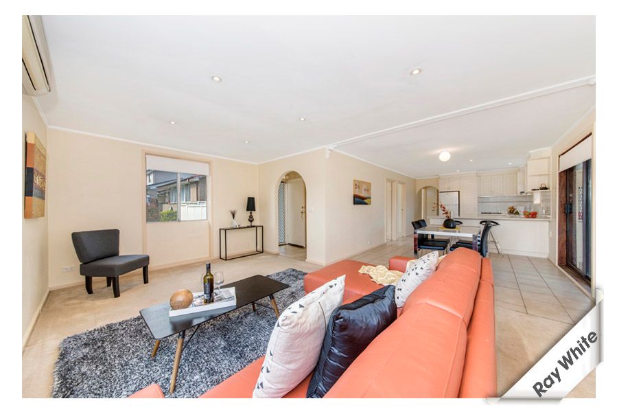 6 Hopman Place, Holt, ACT 2615