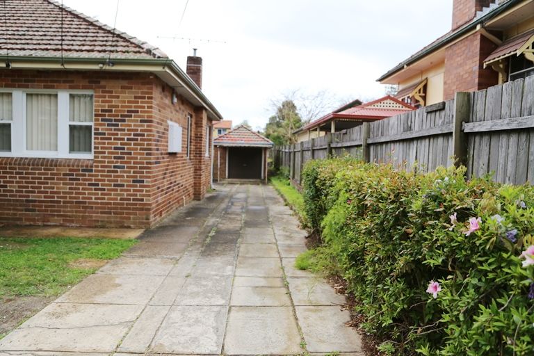 1 Henderson Street, DENISTONE EAST, NSW 2112