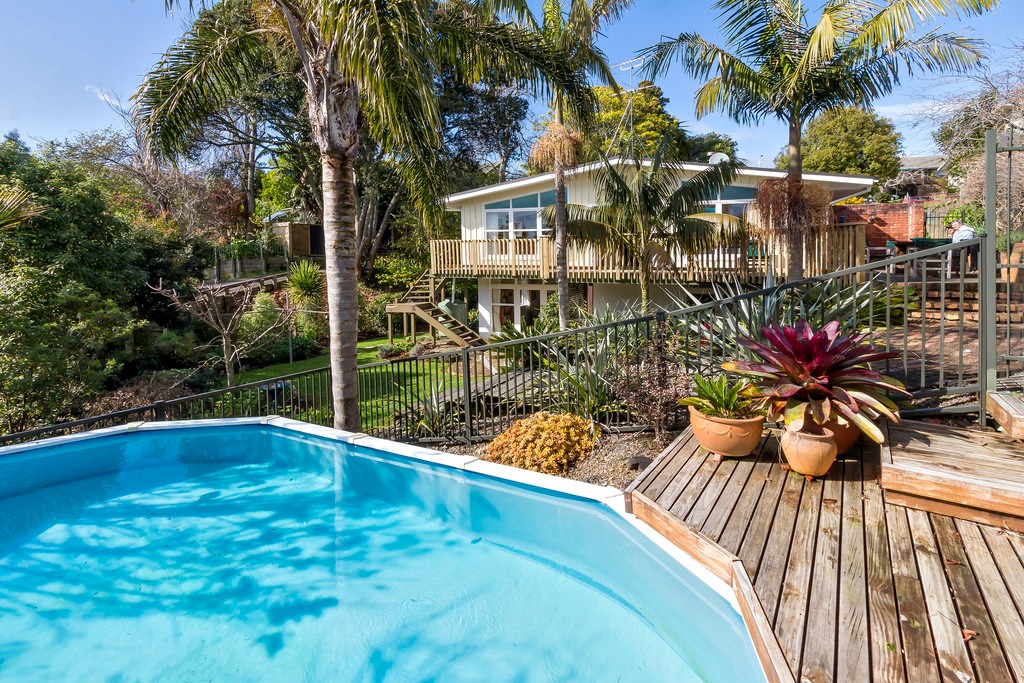 41 Evelyn Road, Cockle Bay, Manukau City