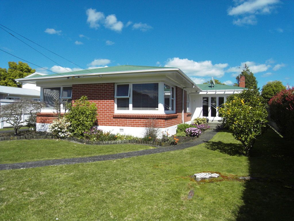 12 Liston Crescent, Hillcrest, Hamilton City