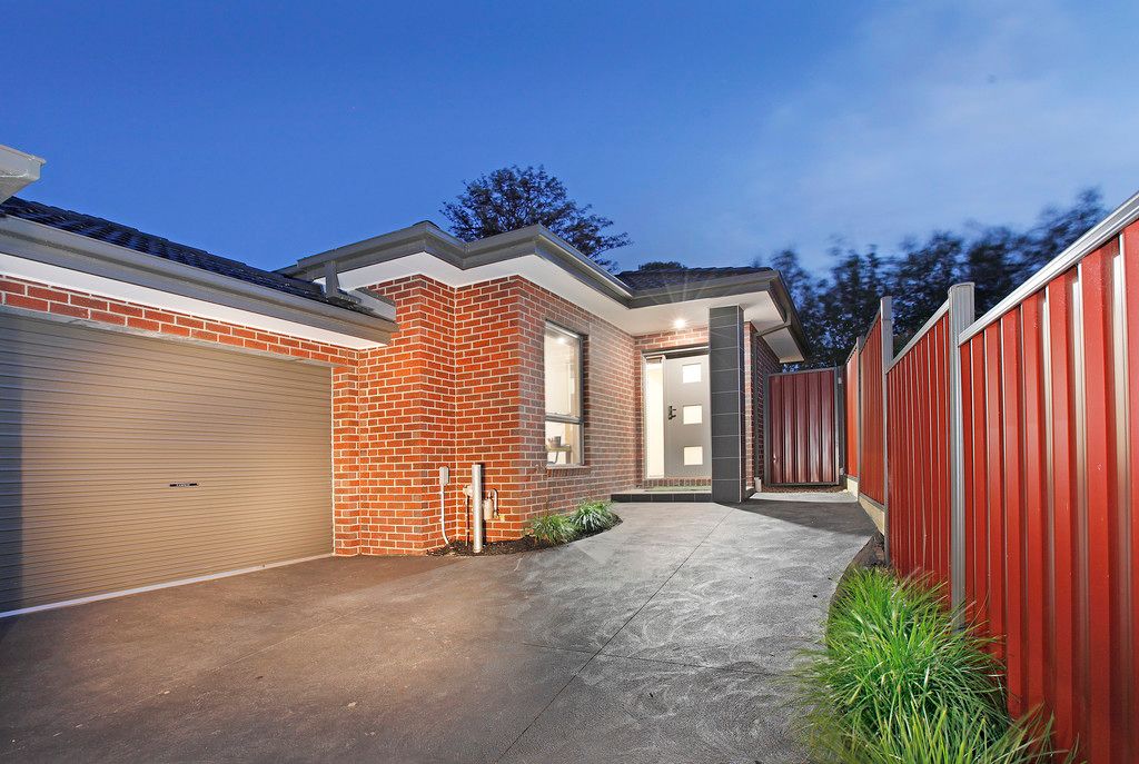 55 Yarra Avenue, Reservoir VIC 3073
