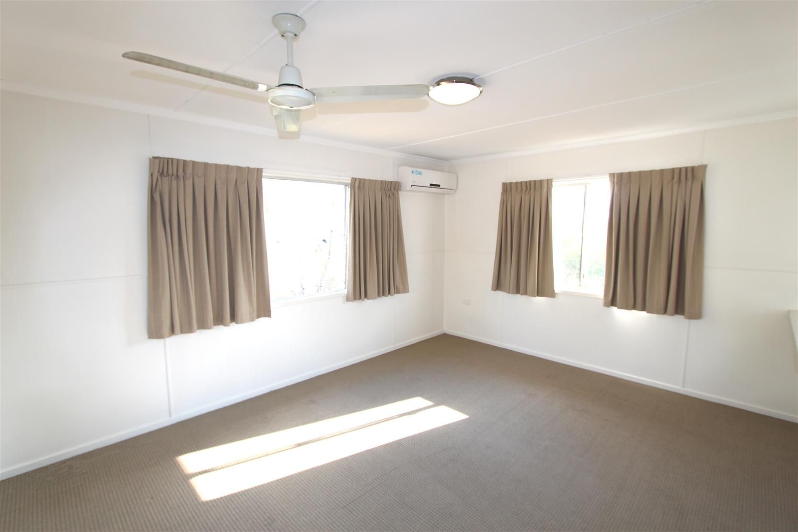 1/24 Paterson Street, West Gladstone, QLD 4680
