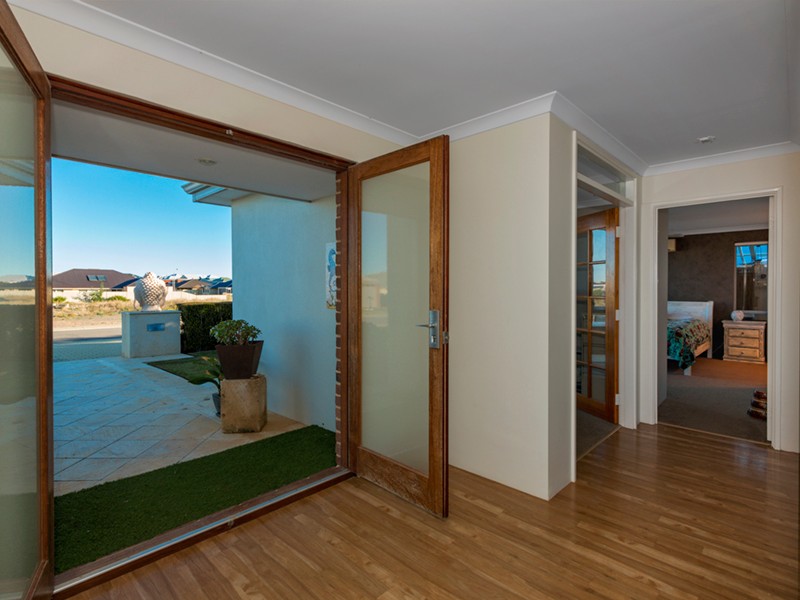 14 Yolanda Edge, Wandina, WA 6530