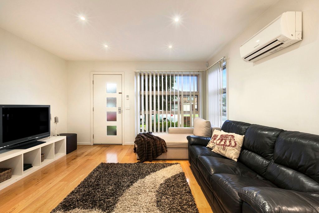 98 Ormond Road, Clayton, VIC 3168