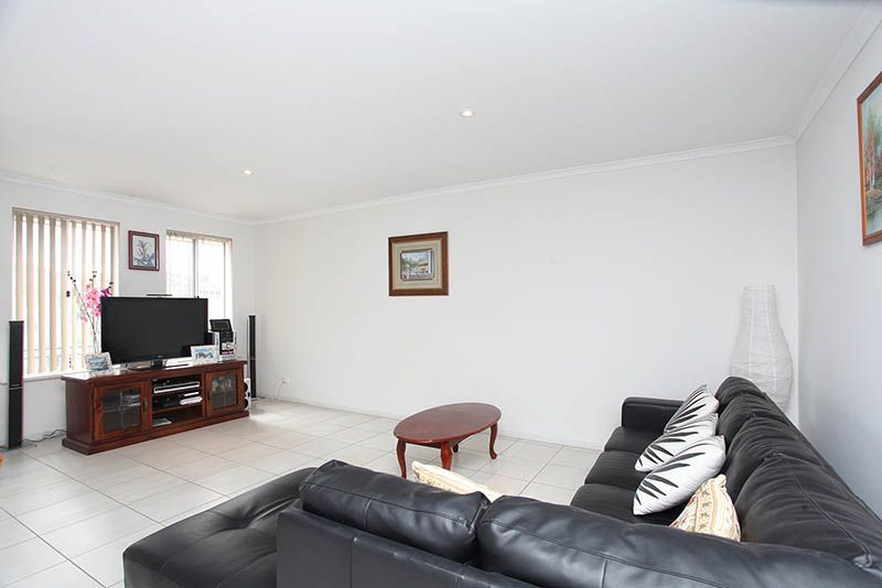 8 Riesling Crescent, ANDREWS FARM, SA 5114