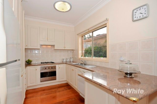 2/21 Barmah Drive, Wantirna, VIC 3152
