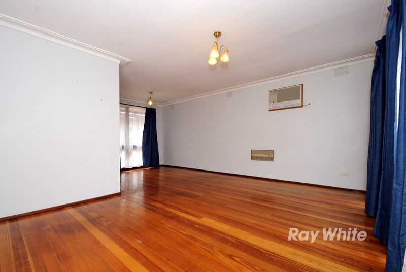 17 Sandhurst Road, WANTIRNA, VIC 3152