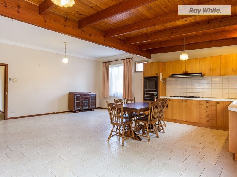 12-14 Sixth Avenue, Rosebud, VIC 3939