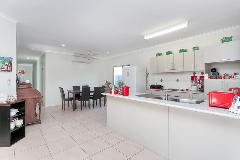 12 Totley Chase, Trinity Park, QLD 4879