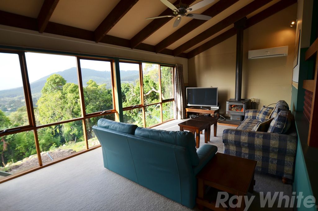 19 Government Road, The Basin, VIC 3154